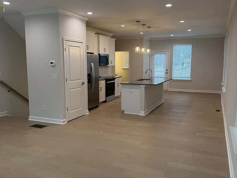 1973 Hollywood Rd NW #15 — Photo 15