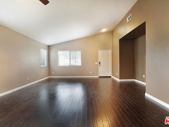 2nd image of 27933 Maywood Bend Dr