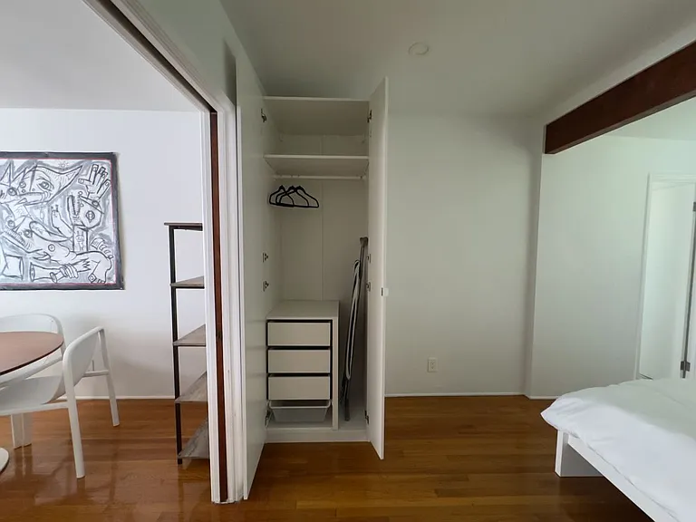 1044 Ocean Park Blvd #C — Photo 12