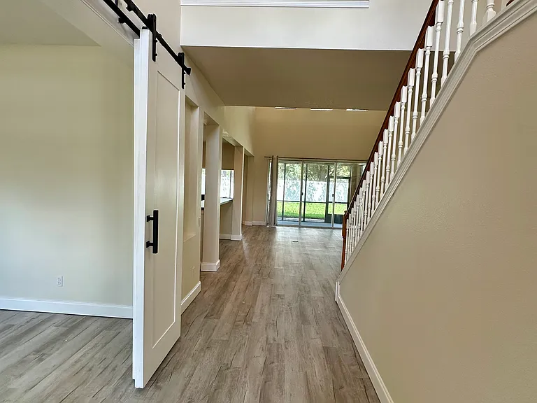 14227 Wake Robin Dr — Photo 3