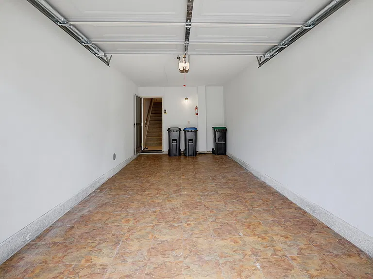 27529 Serena — Photo 48