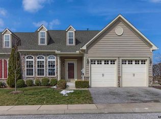908 Stream View Ln, York, PA 17403