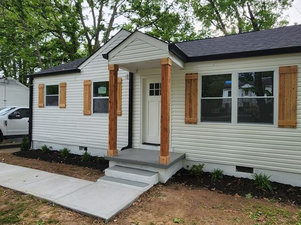 906 E Valley Dr, Columbia, TN 38401