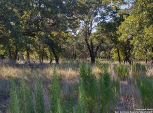 517 Cherry Rdg, Floresville, TX 78114