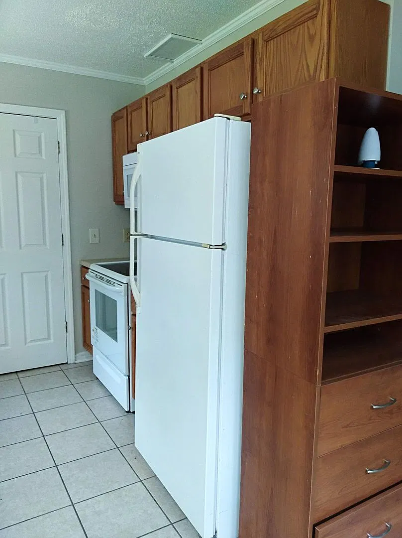 2 Bed/ 2 Bath unit — Photo 3