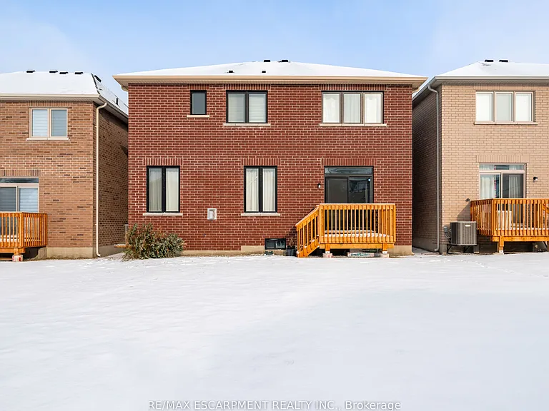 48 Sparrow Way — Photo 3