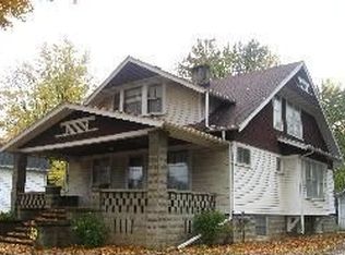 411 N Main St, Almont, MI 48003