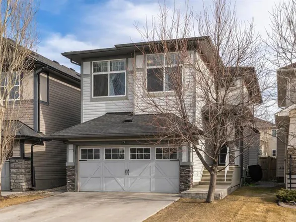 74 W Hillcrest St SW, Airdrie, AB T4B 0Y7