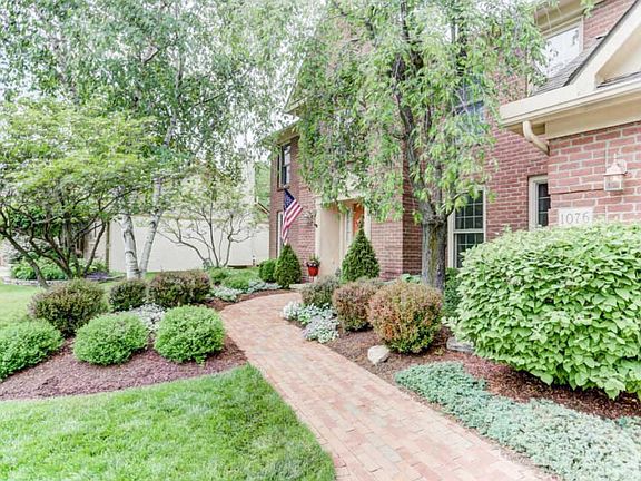 4th image of 1076 Weatherwood Ct