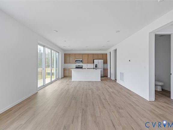 3rd image of 306 Kennington Rd