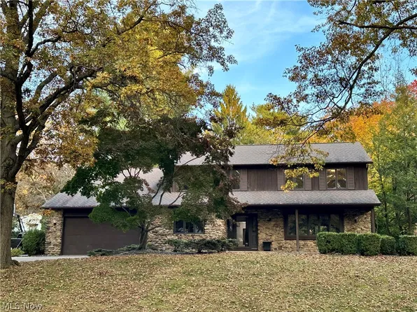 1651 Saunders Dr, Wooster, OH 44691