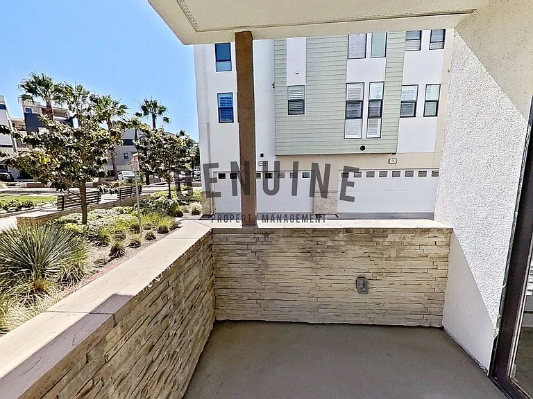 664 Wedge — Photo 2