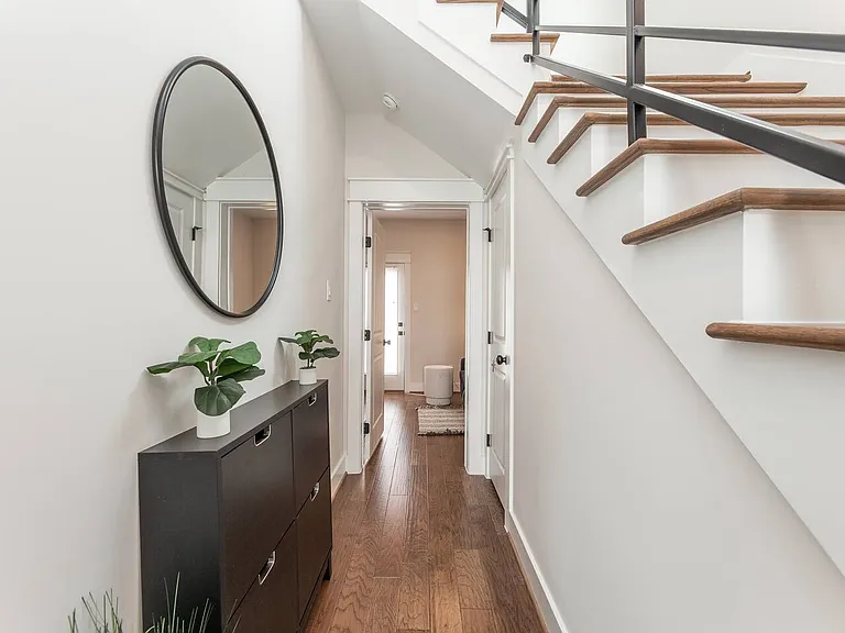 605 Middle St — Photo 19
