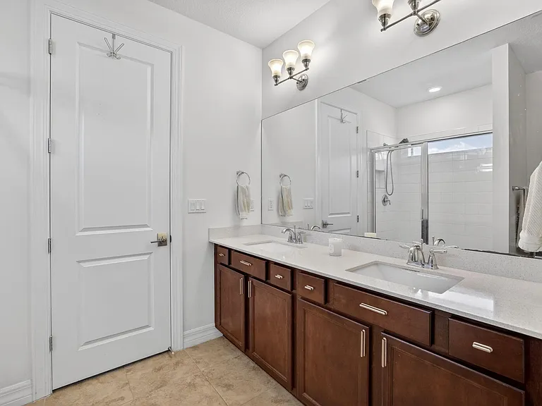 4651 Pinehurst Trl E — Photo 36