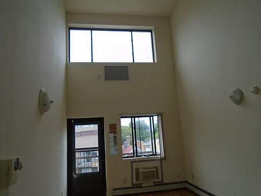 Rented by 18 REALTY | media 26