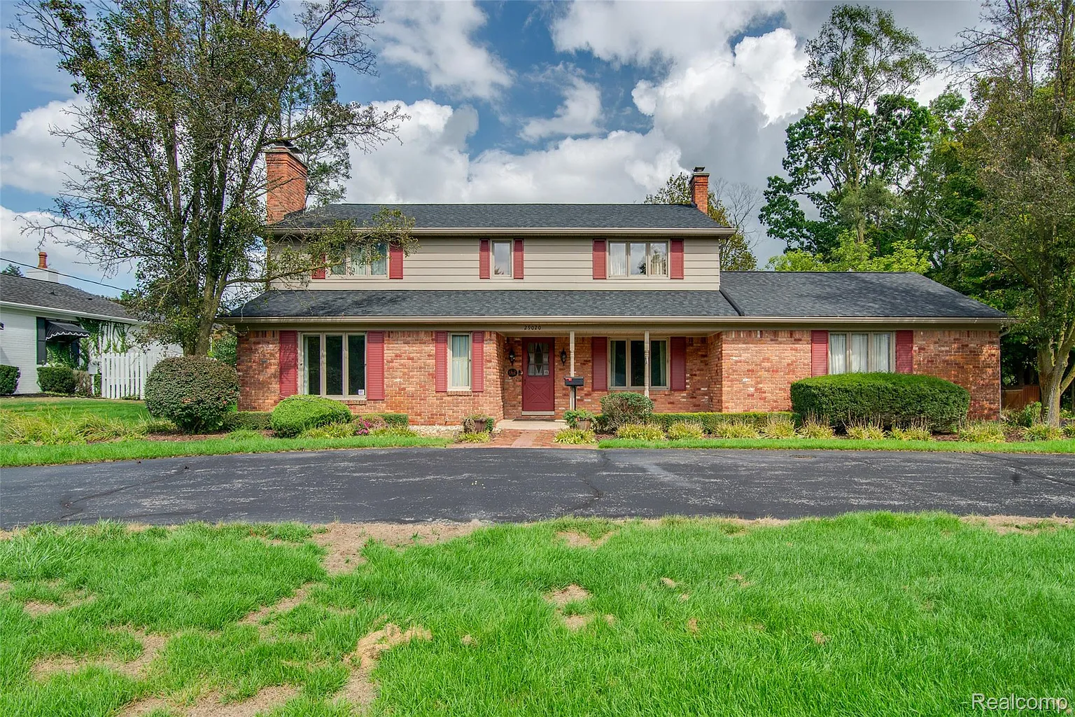 29020 Wellington St photo 1