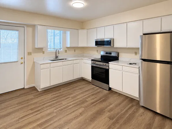 101 Pine Meadow Ct #314, Cross Plains, WI 53528