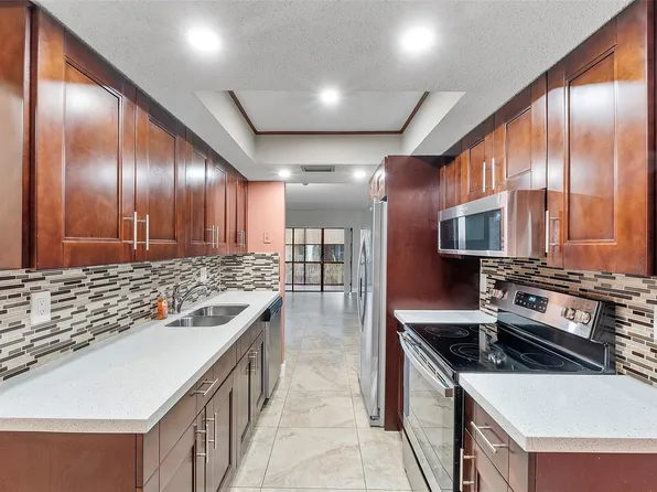 9547 NW 2nd Place #1B, Coral Springs, FL 33071