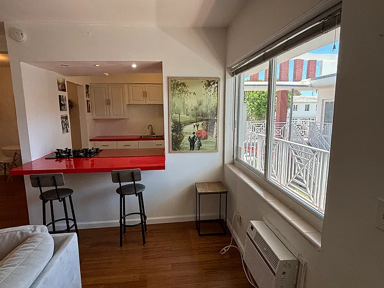 7424 Byron Ave #9B — Photo 5