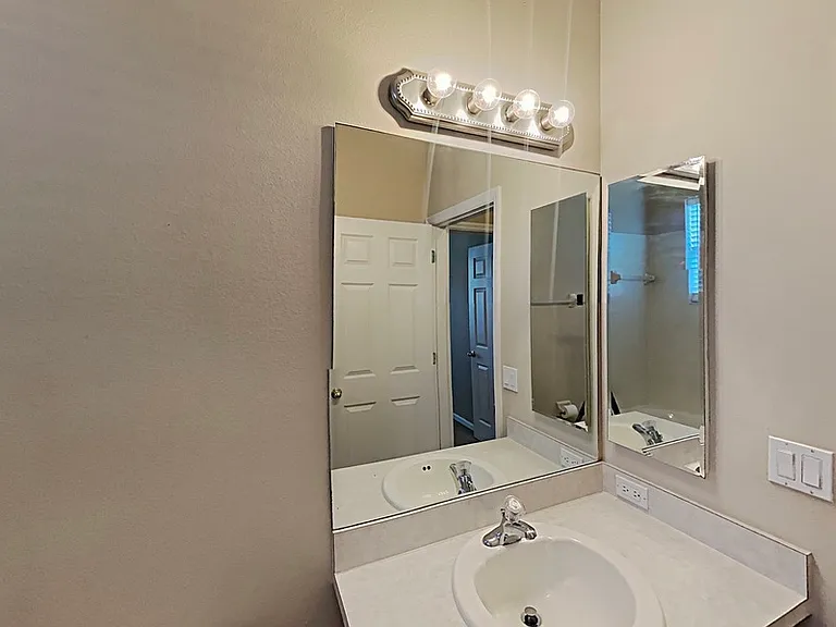 3465 Bromfield Dr — Photo 16