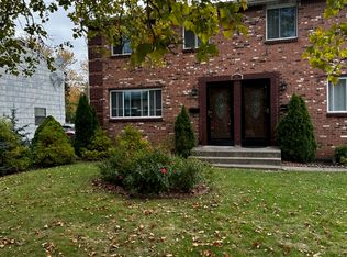 247 Robert Dr #1, North Tonawanda, NY 14120