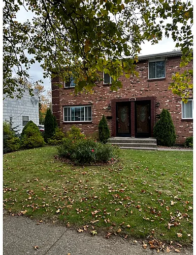 247 Robert Dr #1 Photo 1