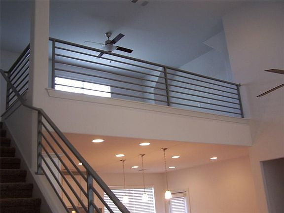 5th image of 2214 Capulet St