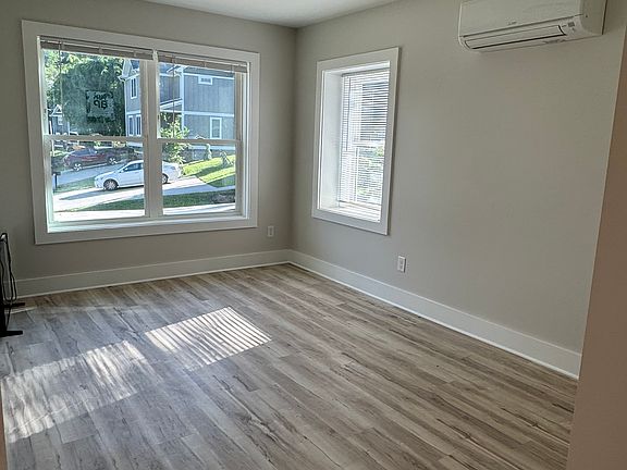 5th image of 22 Apple Ln
