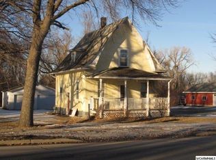 409 Maple St E, Sacred Heart, MN 56285