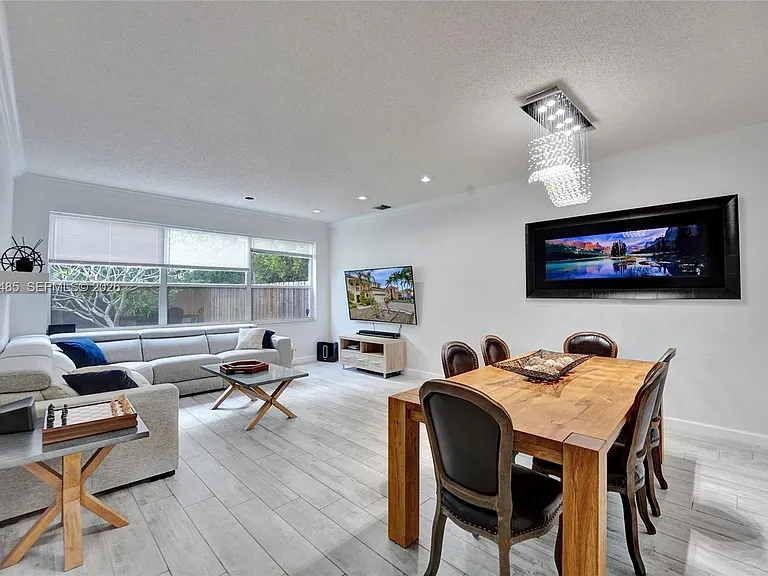 2508 Cardamon Ave — Photo 2