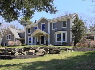 12 Veronica Ln, Falmouth, ME 04105