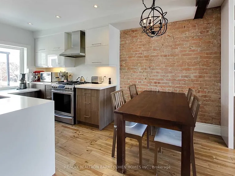 53 Highview Cres #UPPER — Photo 4