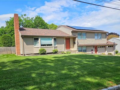 11 Falmouth Rd, Cranston, RI, 02920