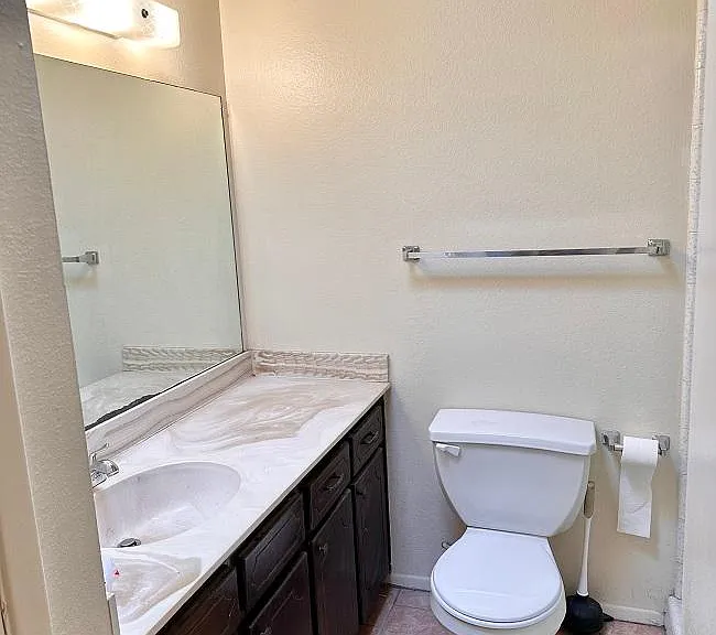 2128 S 11th Ave — Photo 11