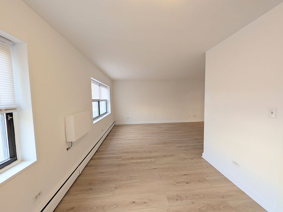 1st image of 2211 W Touhy Ave APT A2