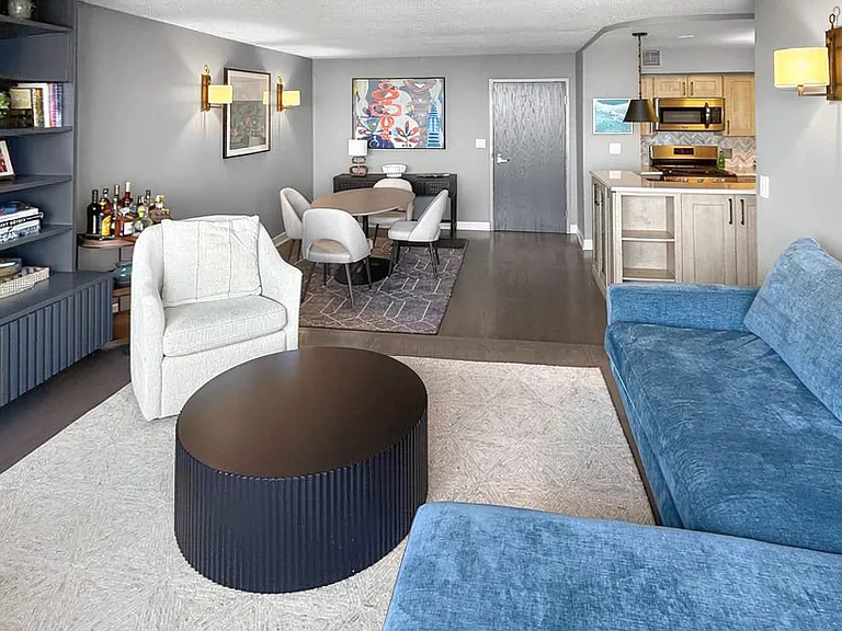2144 N Lincoln Park W #25B — Photo 4