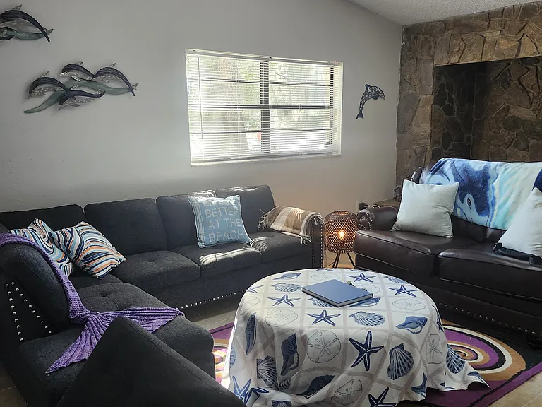 215 Beach Ln #B — Photo 4