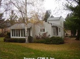 15 W Point Rd, Branford, CT 06405