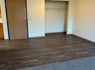 190 Country Club Rd SW #104, Melrose, MN 56352