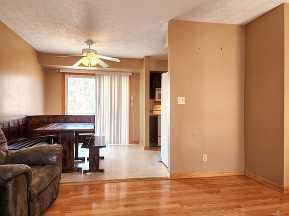 5th image of 2237 NW 49th St
