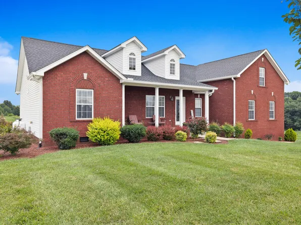 1050 Robert Elder Ct, Cedar Hill, TN 37032