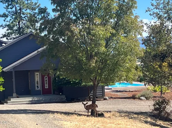 158 Rockingham Cir, Eagle Pt, OR 97524