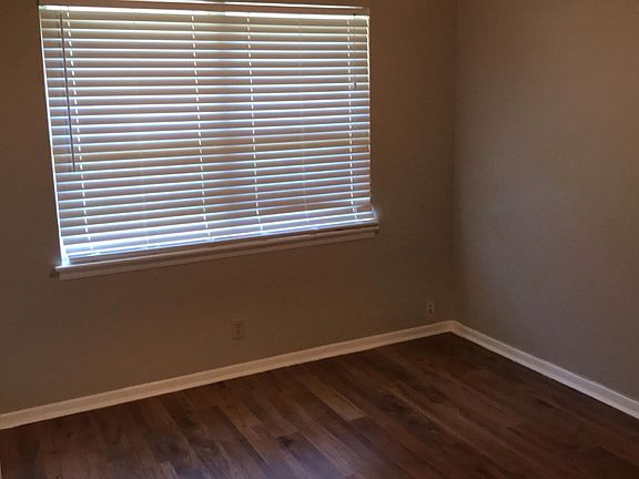 5th image of 3601 Bryn Mawr Dr