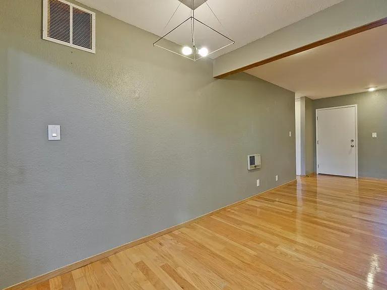 480 E Okeefe St #218 — Photo 9