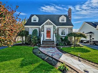 199 Claxton Avenue, Bellmore, NY 11710