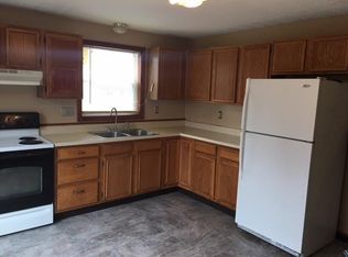 32 Dunhill St, Indian Orchard, MA 01151