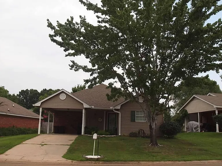 110 Eagle Dr — Photo 10