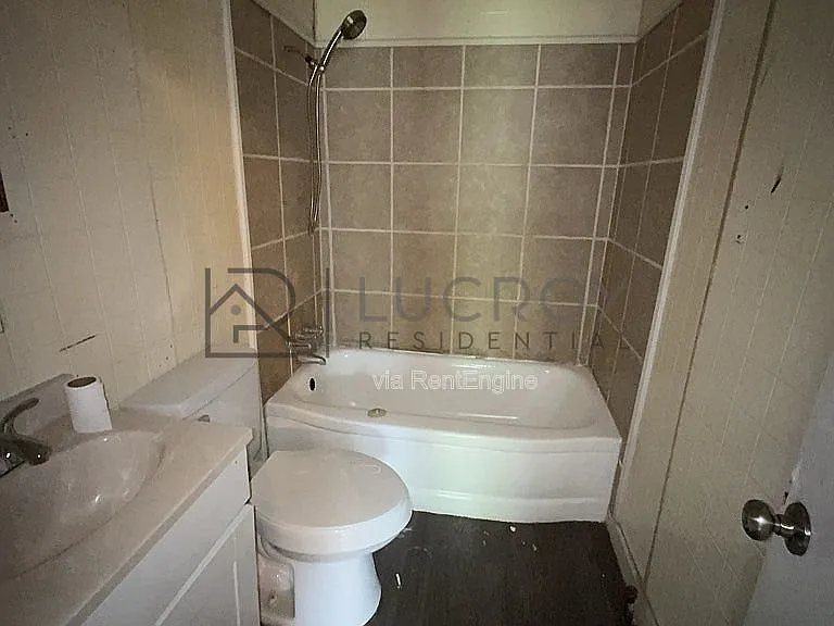 2829 Comfort St — Photo 8
