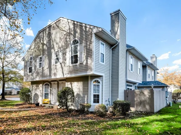 1303 Tigertail Dr, Chesapeake, VA 23320
