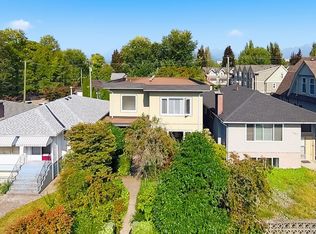 1621 Adanac St, Vancouver, BC V5L 2C7